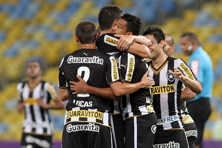 Botafogo 6 x 0 Criciúma (Brasileirão 2014)