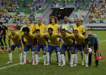 Brasil x México (Amistosos 2015) Brasil x México (Amistosos 2015)
