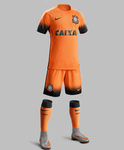 Corinthians apresenta novos uniformes