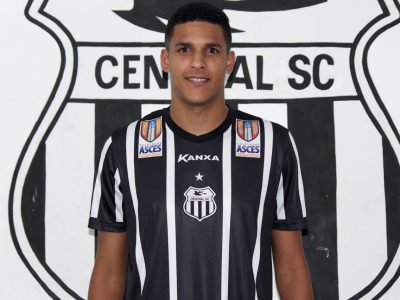Resultado de imagem para atacante gildo do central