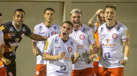 Tombense 3-0 Villa Nova-MG