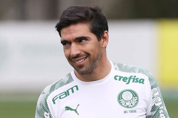Oficial: Palmeiras renova com Abel Ferreira