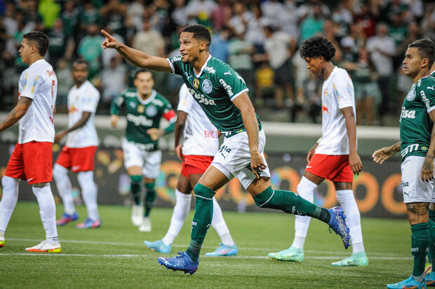 Palmeiras despacha Red Bull Bragantino para ser finalista do Paulistão