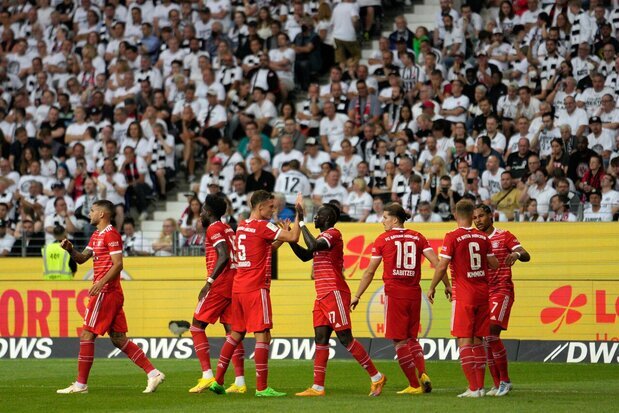 Bayern atropela Frankfurt com grande atuação coletiva e inicia caminhada rumo ao título alemão