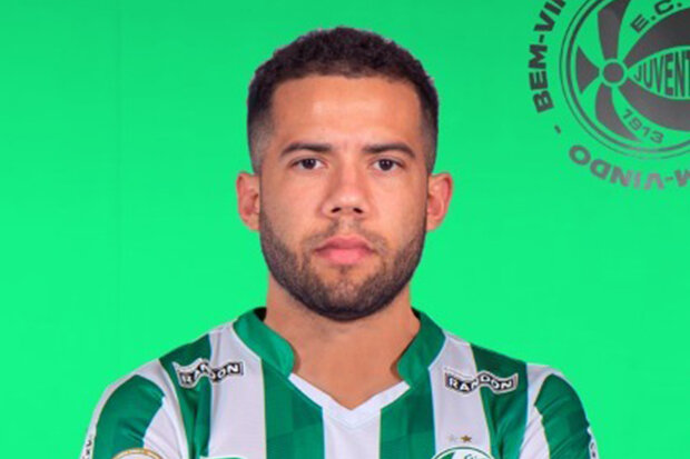 Juventude garante a contratação de lateral ex-PAOK