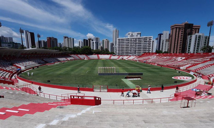 Tempos de Futebol - Estádio Eládio de Barros, Recife-PE. O popular Estádios  dos Aflitos carrega em sua história partidas épicas. 1939- Náutico 5x2  Sport, inauguração do estádio; 1945- Náutico 21x3 Flamengo de