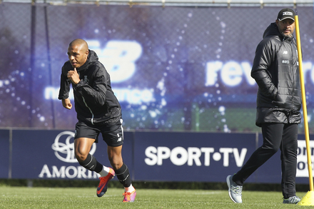 FC Porto continua preparao do clssico