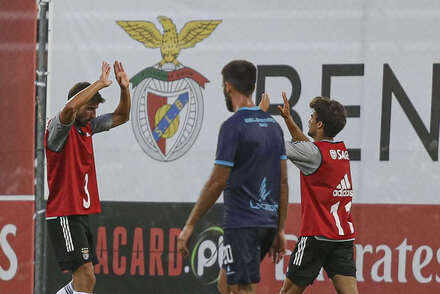 Benfica ganha segundo teste de pr-poca 
