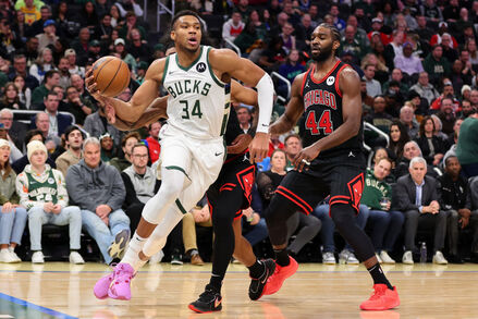 Giannis Antetokounmpo: biografia, números e recordes na NBA  Melhor jogador  de basquete, Esportes eletrônicos, Premier league