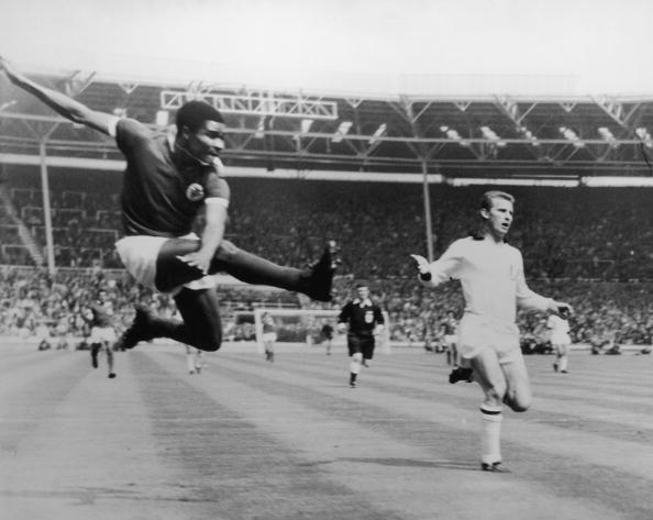 EusÃ©bio marcou o primeiro golo da final 1962/63 contra o Milan