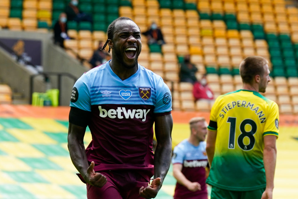 Jogador rejeitado pelo Burnley está à experiência no Luton Town e pode  assinar em breve