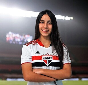 Ana Júlia (BRA)