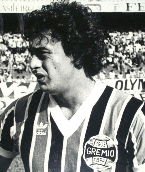 César em jogo do Grêmio em 1983