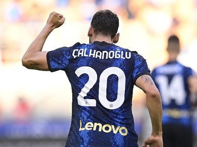 ❗🇹🇷 Hakan Çalhanoğlu é o jogador com - Planeta Futebol Mz