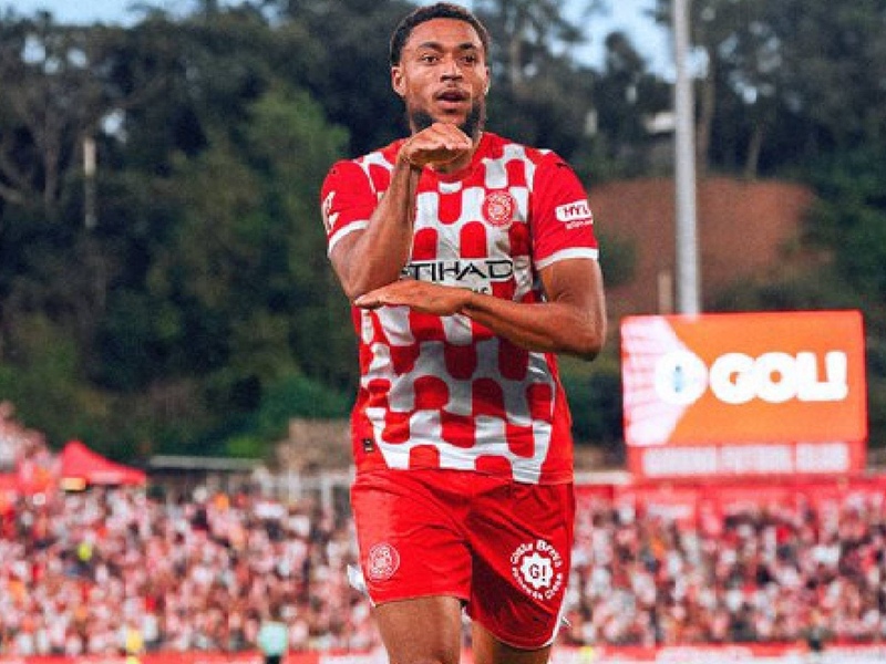 Arnaut Danjuma (NED)