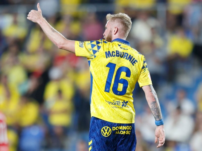 Oli McBurnie (SCO)