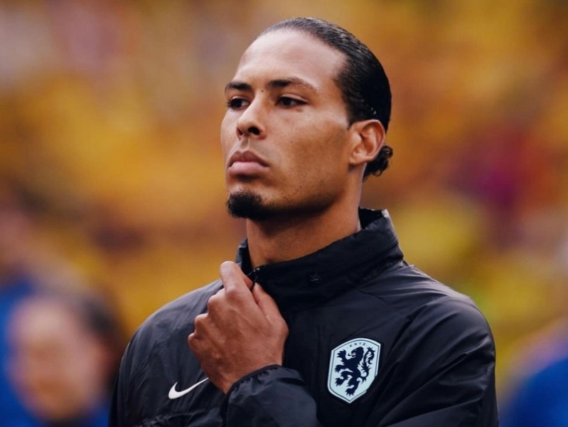 Virgil Van Dijk (NED)