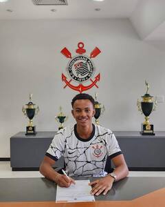 Victor Dourado (BRA)