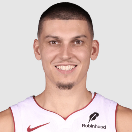 Tyler Herro :: 2027 - Milwaukee Bucks - Informações e Estatísticas