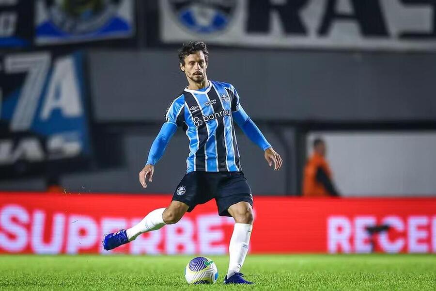 Rodrigo Caio (BRA)
