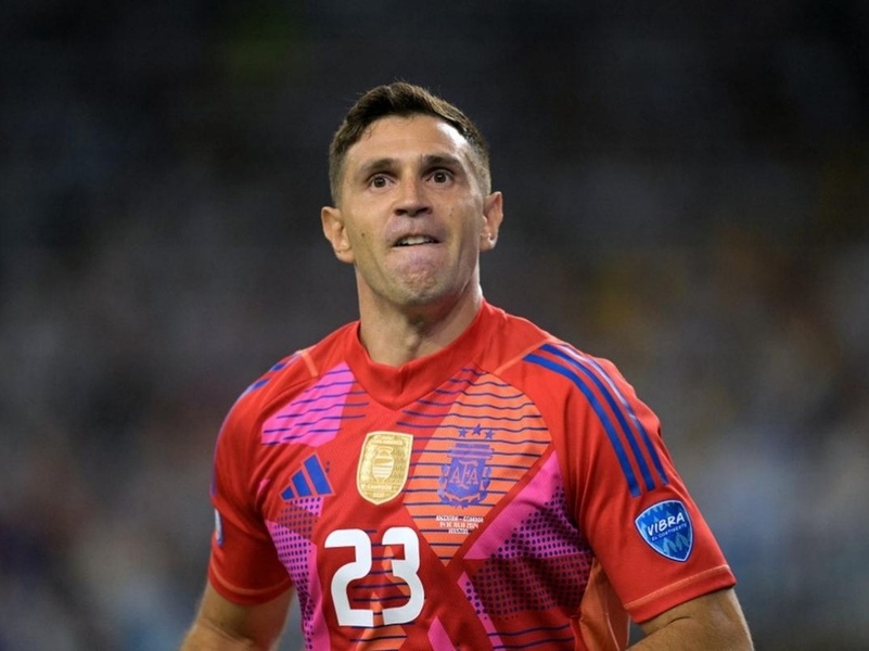 Emiliano Martínez (ARG)