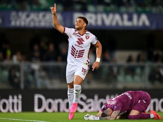Che Adams (SCO)