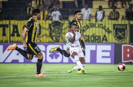 Volta Redonda 2-1 Maricá