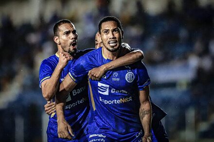 Confiana 3-2 Brusque