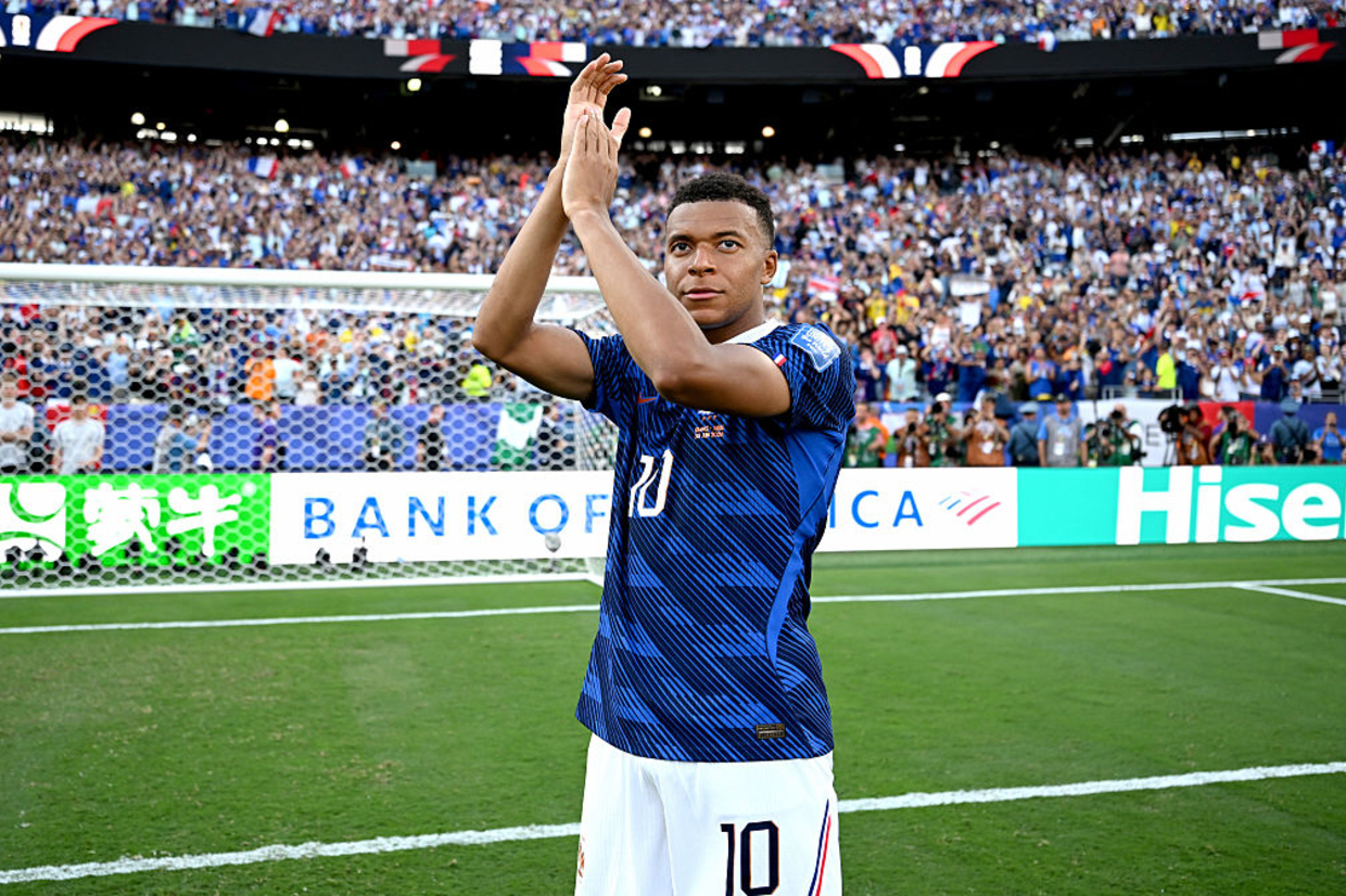 Mbappé supera Ronaldo e Leônidas e se torna o maior artilheiro em mata-mata de Copa do Mundo