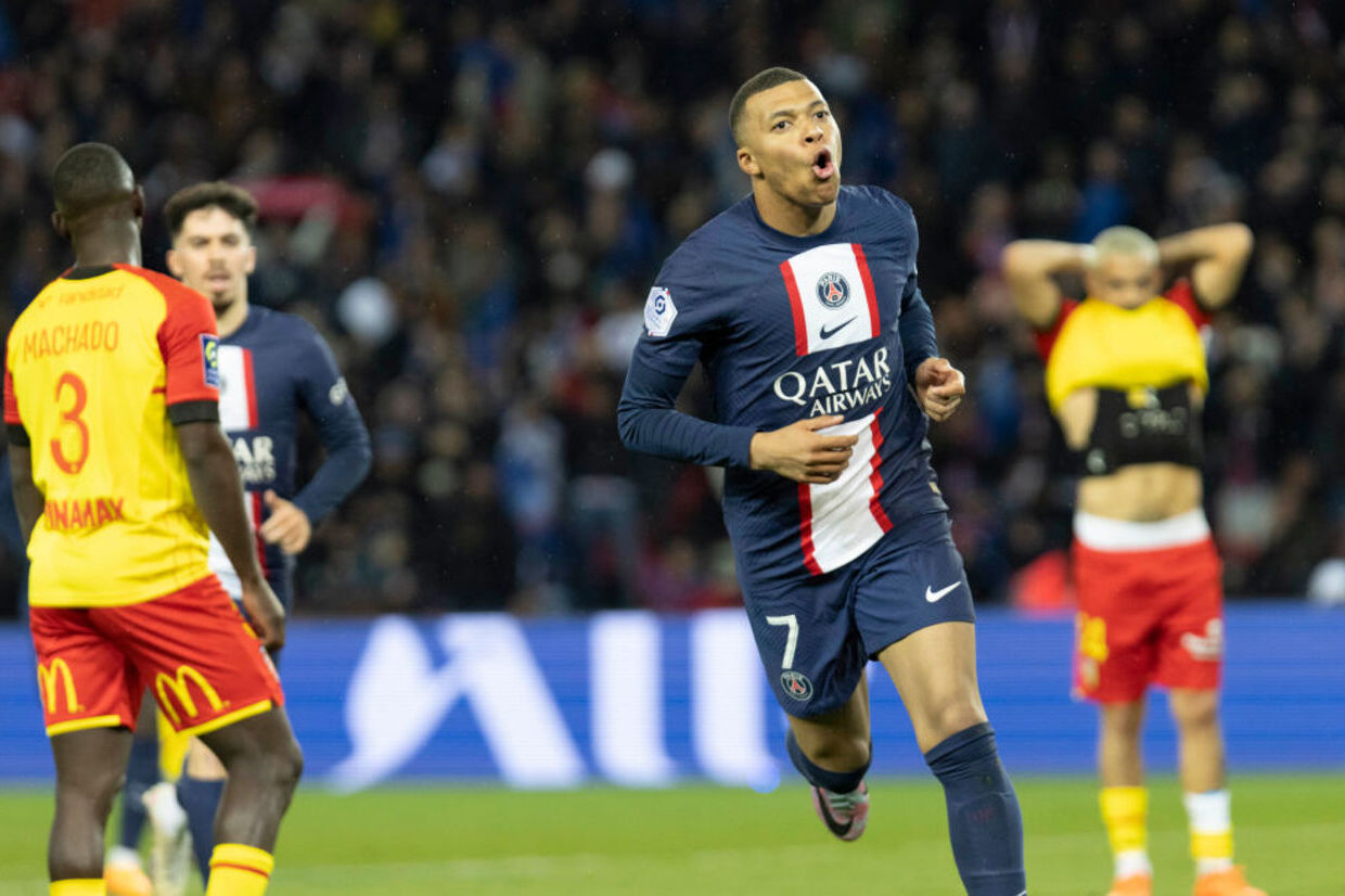 Real? Mbappé garante que fica no PSG... Até 2024