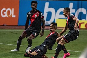 Atltico Goianiense sai na frente, tem jogador expulso e sofre empate do Sport no fim