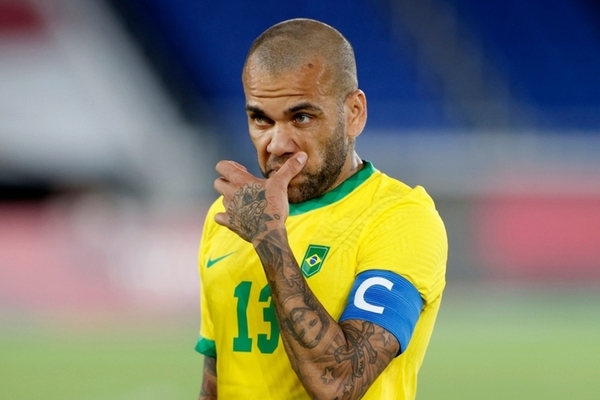 Daniel Alves  absolvido pela Justia da Espanha de condenao por agresso sexual