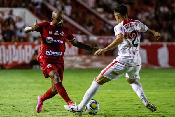 Nutico e CRB ficam no empate e deixam deciso da vaga para a ltima rodada
