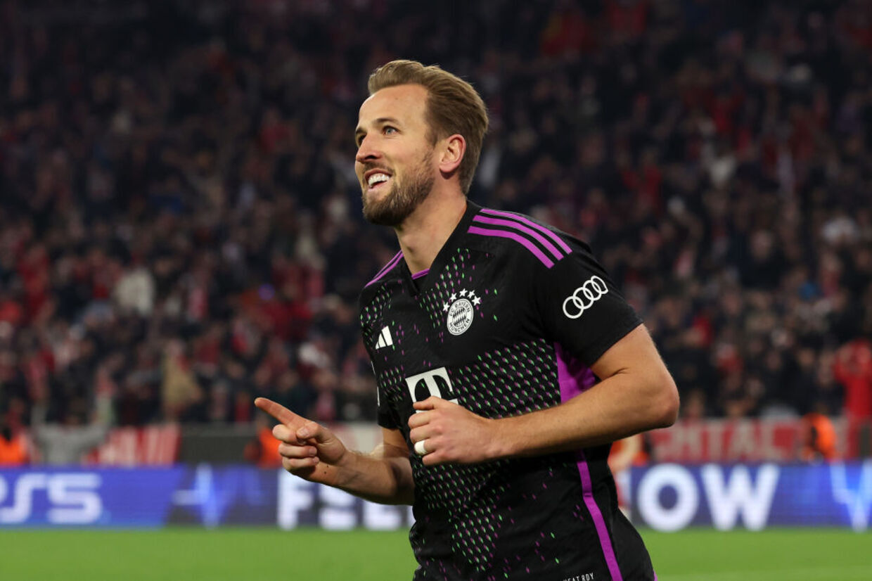 Kane garante vitória e classificação do Bayern na Champions