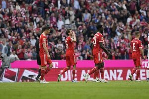 Com o ttulo do Campeonato Alemo garantido, Bayern empata com Stuttgart em casa