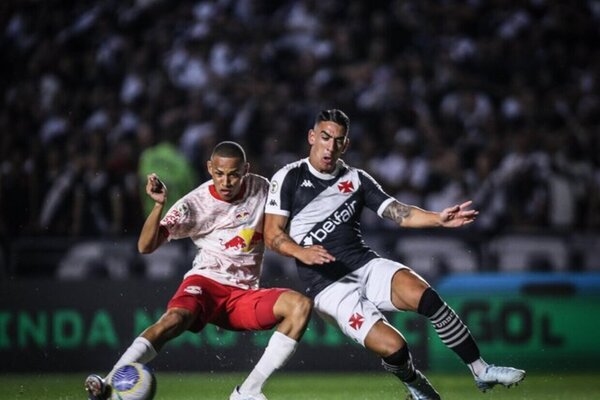 Vegetti entra e Vasco busca virada, mas Bragantino decreta empate no fim
