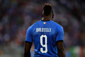 Balotelli de volta e 'legio brasileira': convocao da Itlia causa surpresa