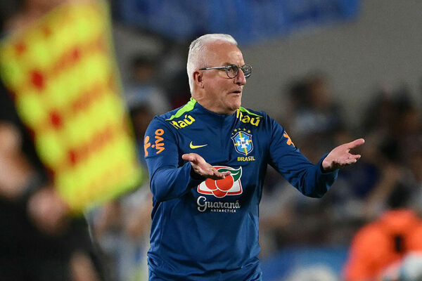 Com menos de um tero dos jogos, Brasil j supera gols sofridos de toda a 'Era Tite'