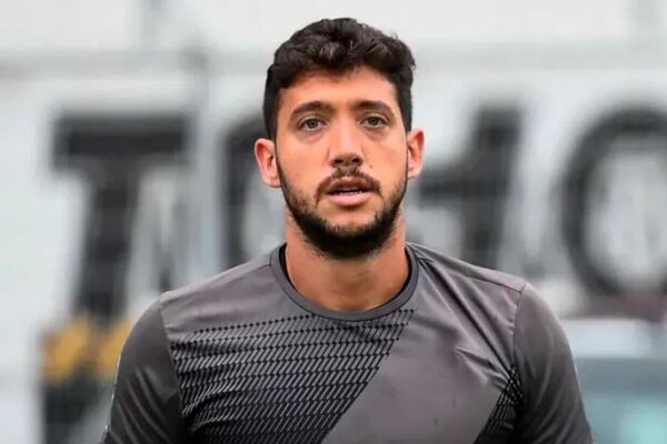 Ex-Corinthians  reforo do Sport para o gol