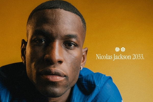 Nicolas Jackson convence em Londres e firma contrato longo com o Chelsea