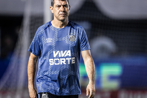 Vasco fecha a contratao de Fbio Carille como novo treinador