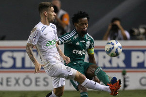 12 jogadores que se destacaram no futebol nacional em 2015
