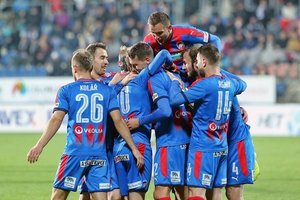 13 times seguem invictos nos campeonatos nacionais da Europa