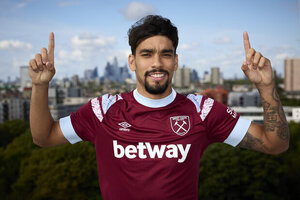 West Ham vence disputa e anuncia Lucas Paquet