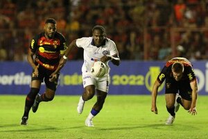 Sport vence Bahia na Ilha do Retiro e embola briga pelo G4