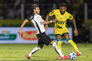 Memphis perde pnalti, Mirassol vira e vence Corinthians pela primeira vez