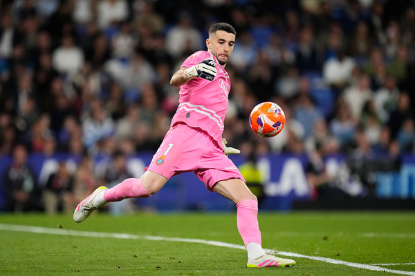 Joan Garca est perto de ser o novo goleiro do Barcelona