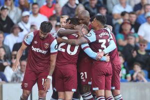 West Ham se reconstri em torno da venda de Rice para largar bem no Ingls