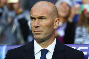 Zidane: Genial dentro de campo, vitorioso e recordista fora