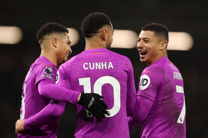 Trio brasileiro  pilar para Wolves histrico de Vitor Pereira na Premier League